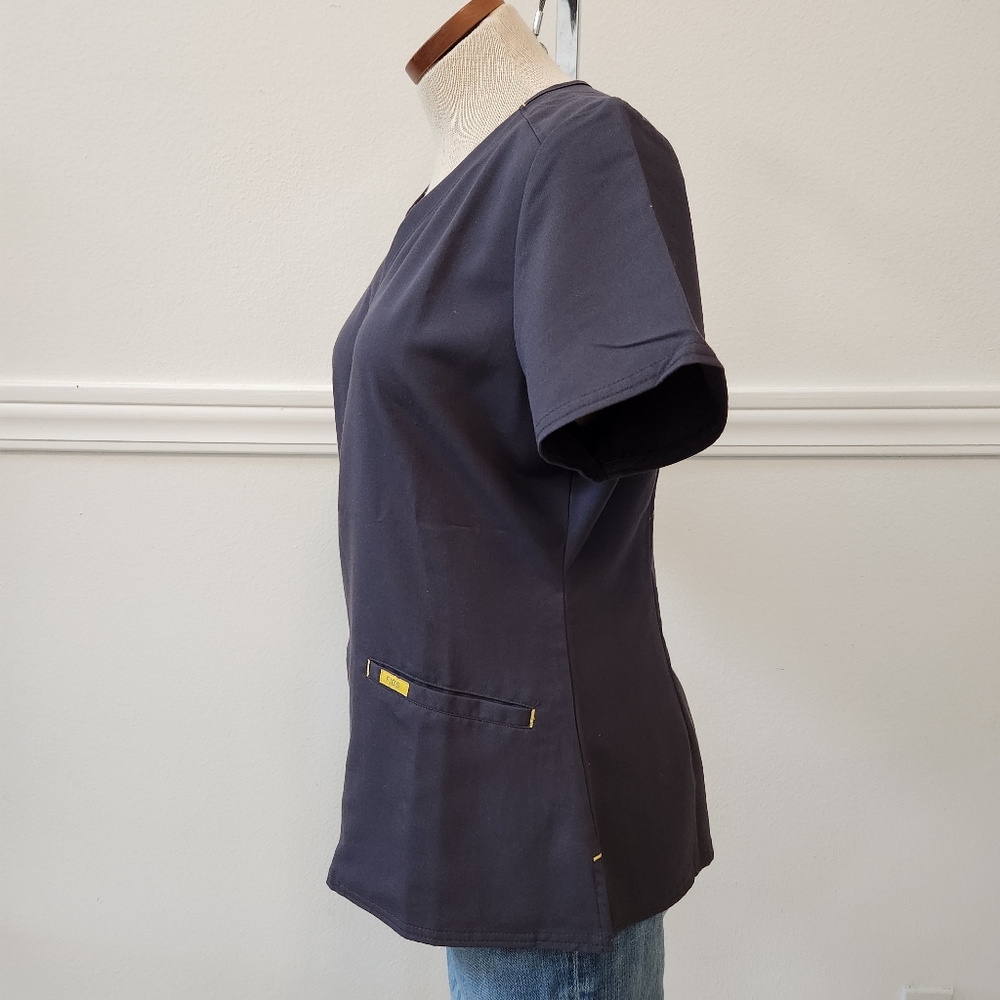 Figs Scrub Top Womens Small grey Yellow V-Neck Shirt Short Sleeve Medica… - Picture 6 of 9